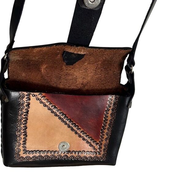 Leather Embossed Floral Western Style Handmade Mexico Crossbody Bag Black Tan - Picture 6 of 10